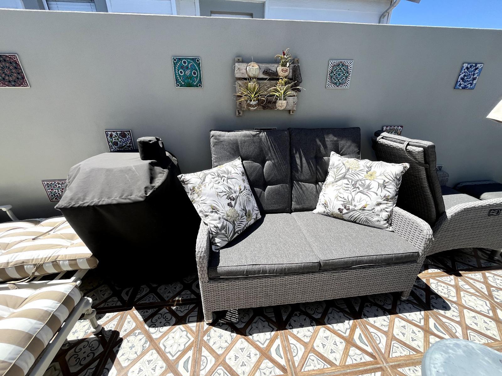 Room 1 — Seating area