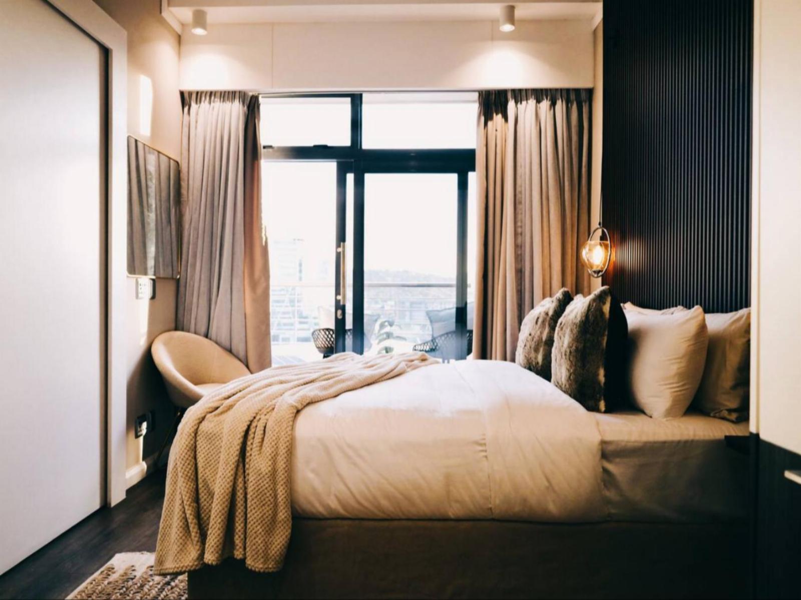 Room 1 — Photo of the whole room