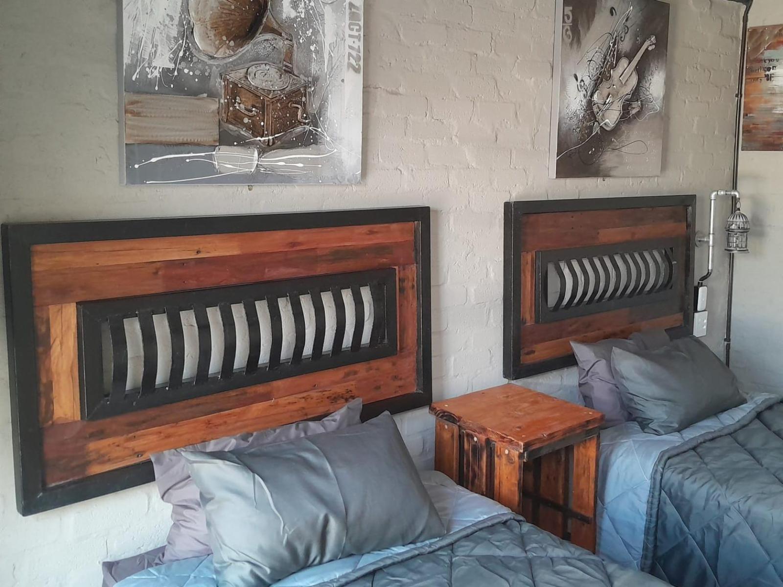 Room 1 — Photo of the whole room