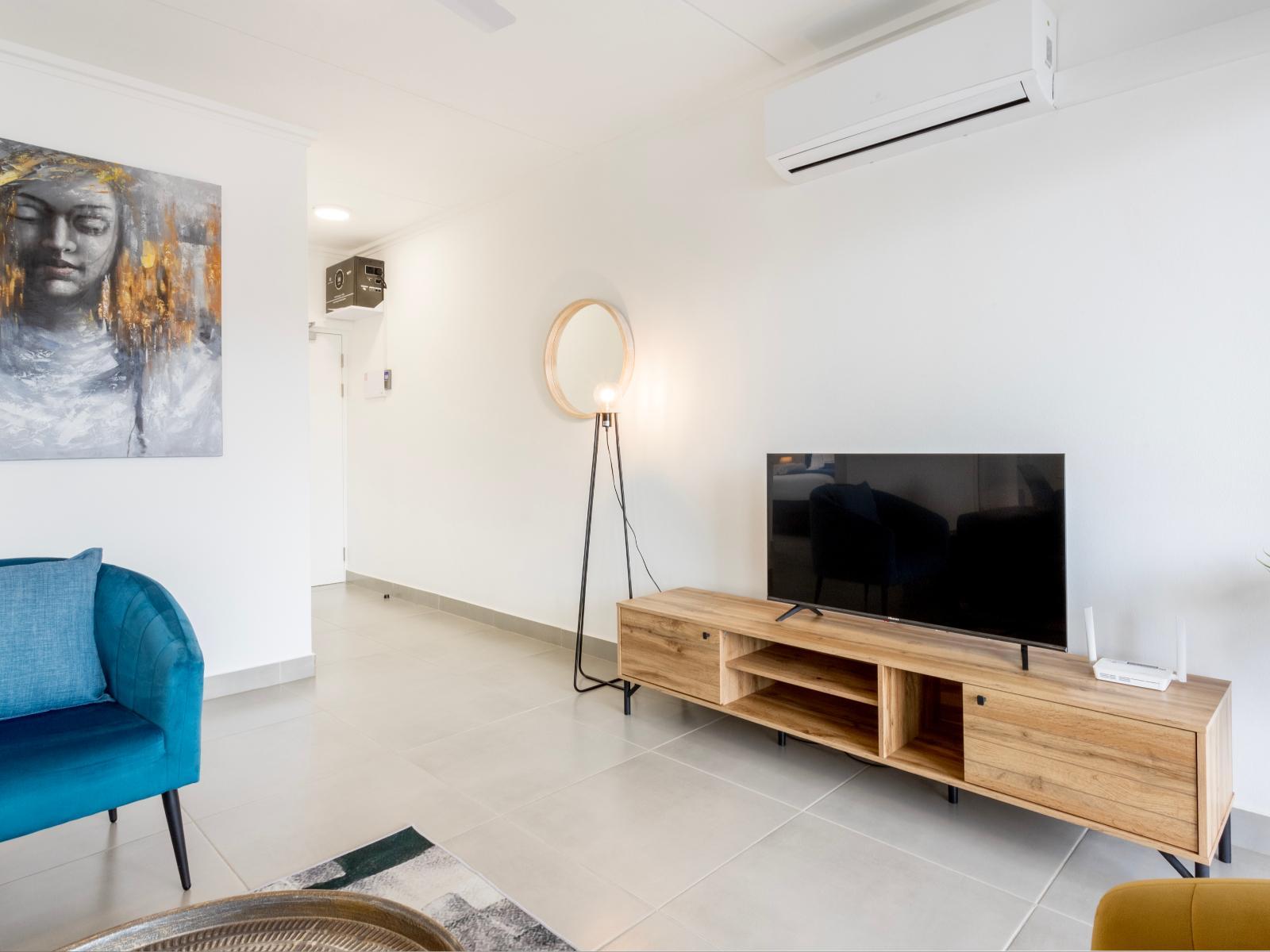 Communal lounge/ TV room