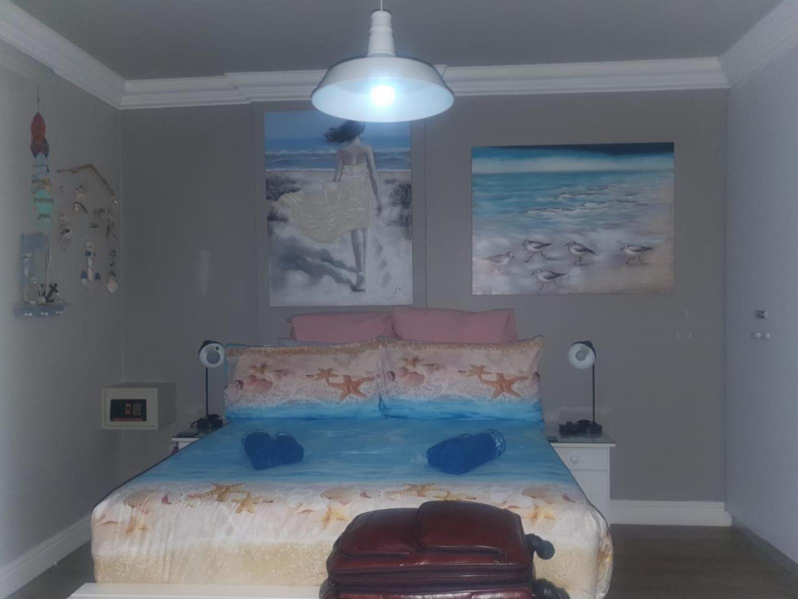 Room 1 — Photo of the whole room