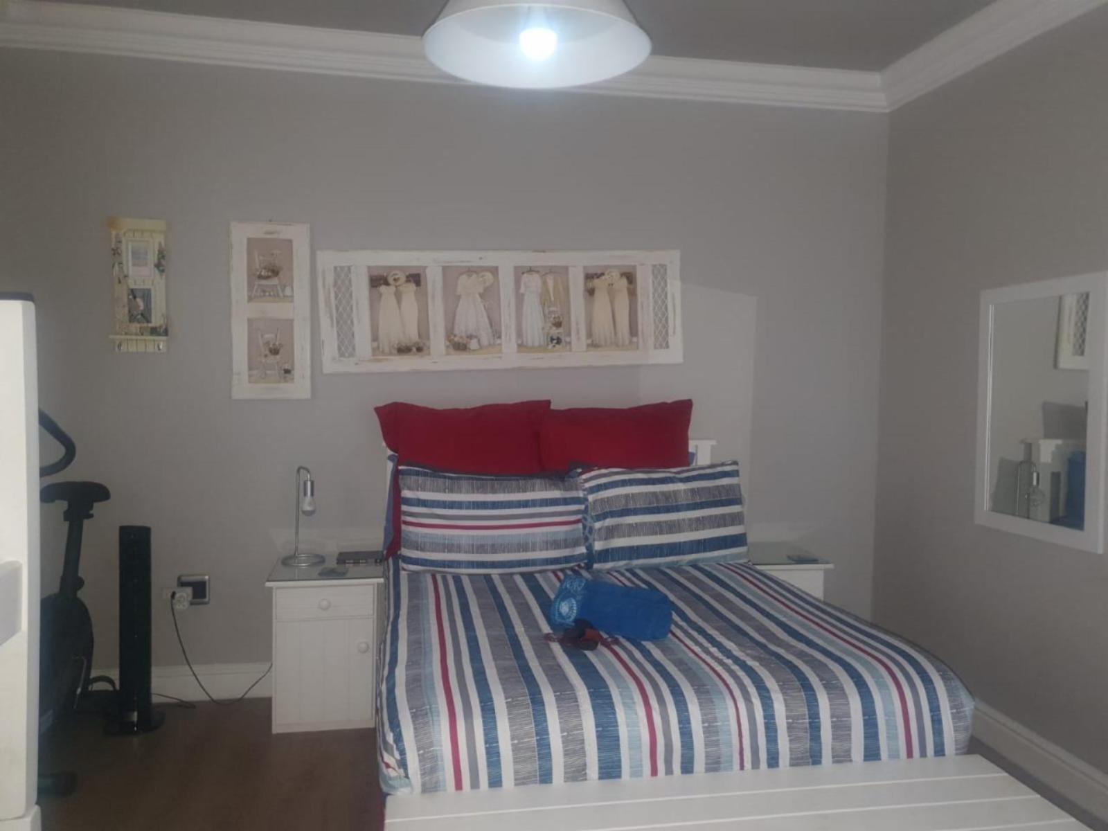 Room 1 — Photo of the whole room