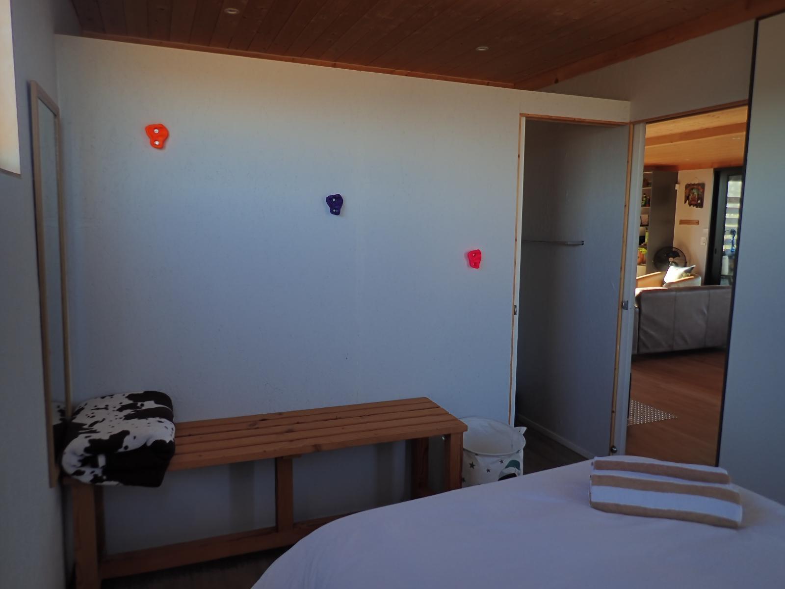 Room 1 — Photo of the whole room
