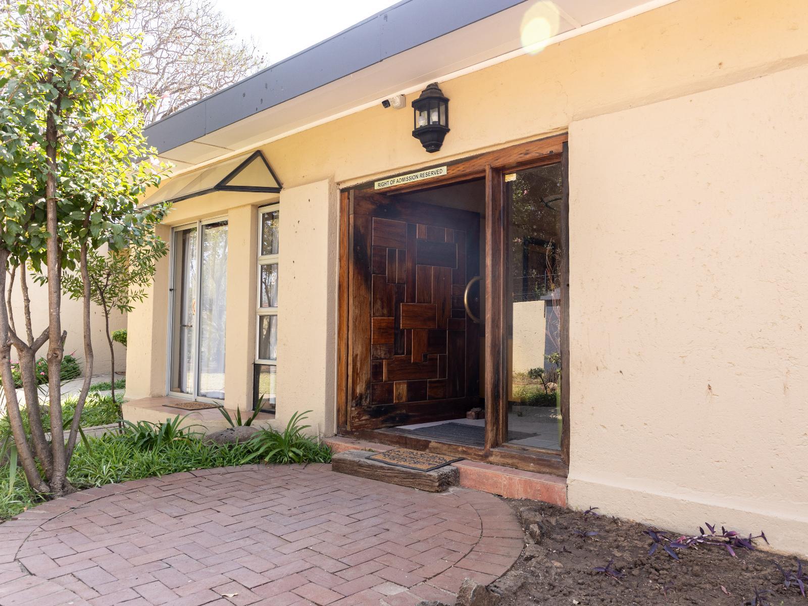 Ikhutse Manor Guest House