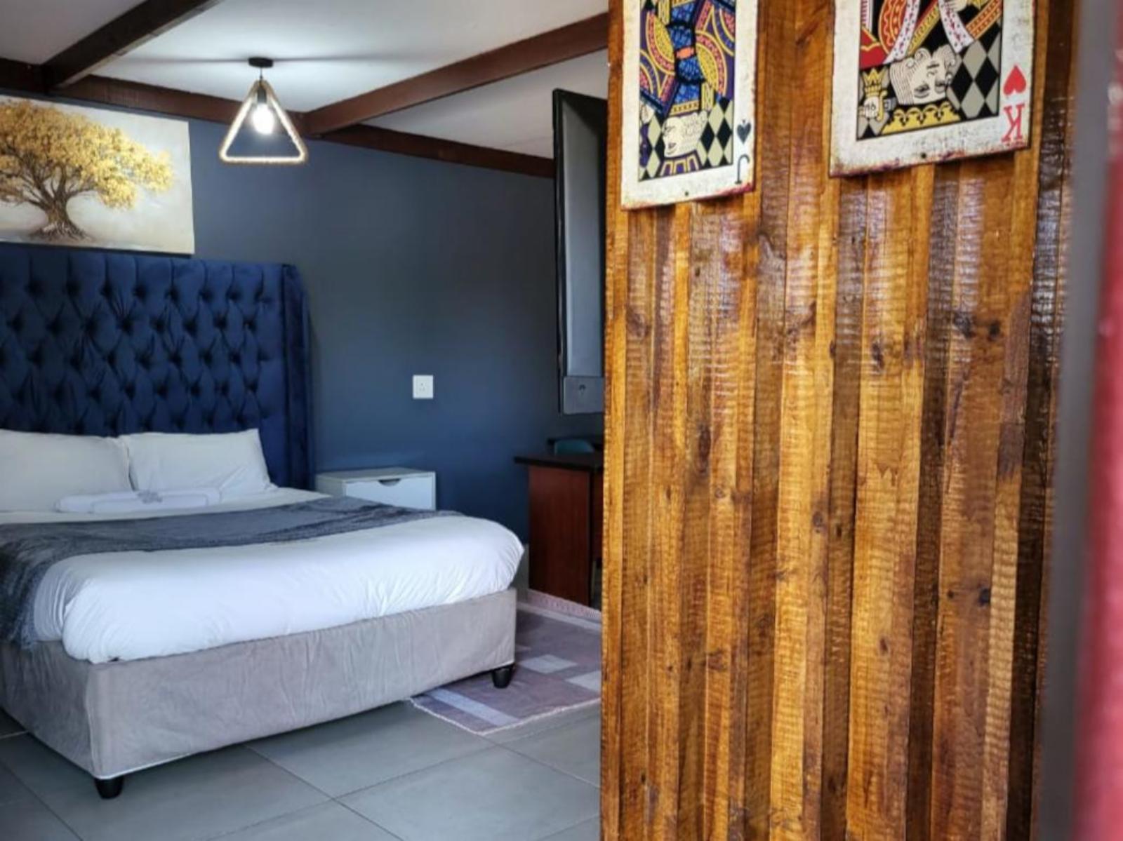 Room 1 — Photo of the whole room