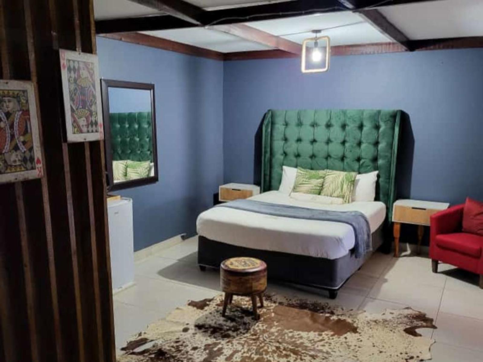 Room 1 — Photo of the whole room