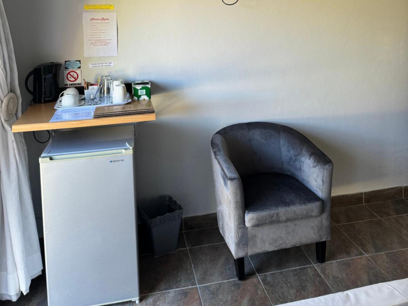 Room 1 — Coffee/tea facilities