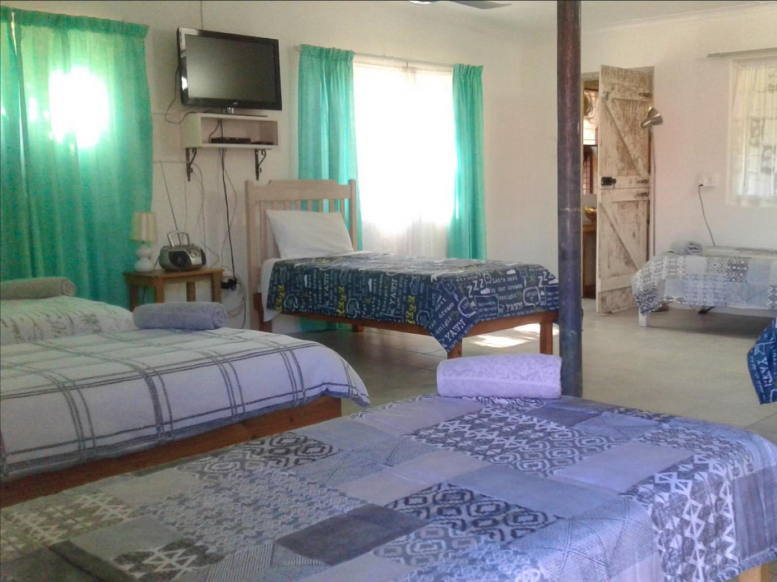 Room 2 — Photo of the whole room