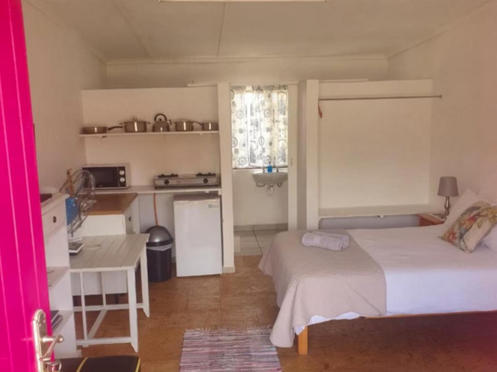 Room 1 — Kitchenette