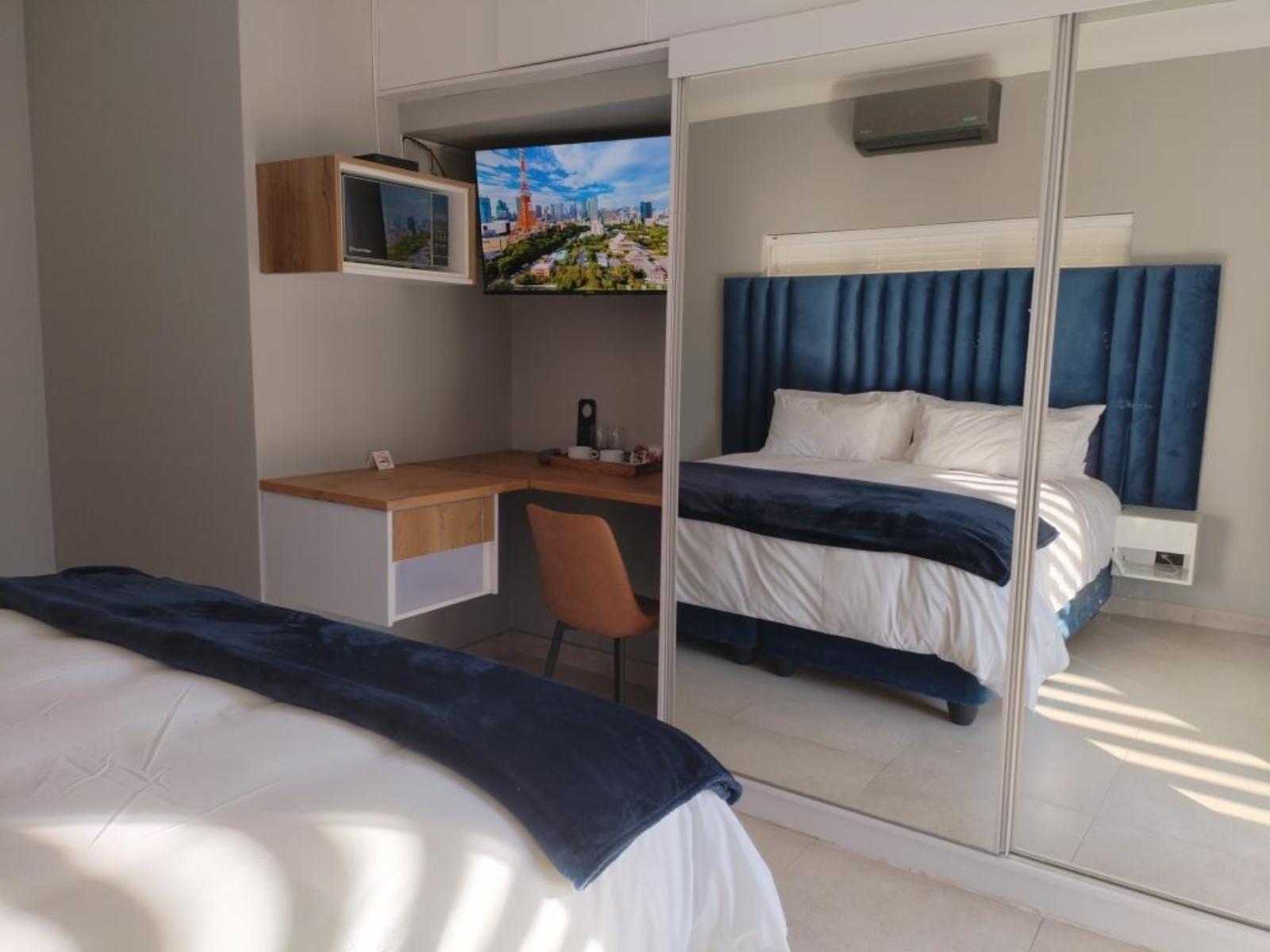 Room 2 — Photo of the whole room
