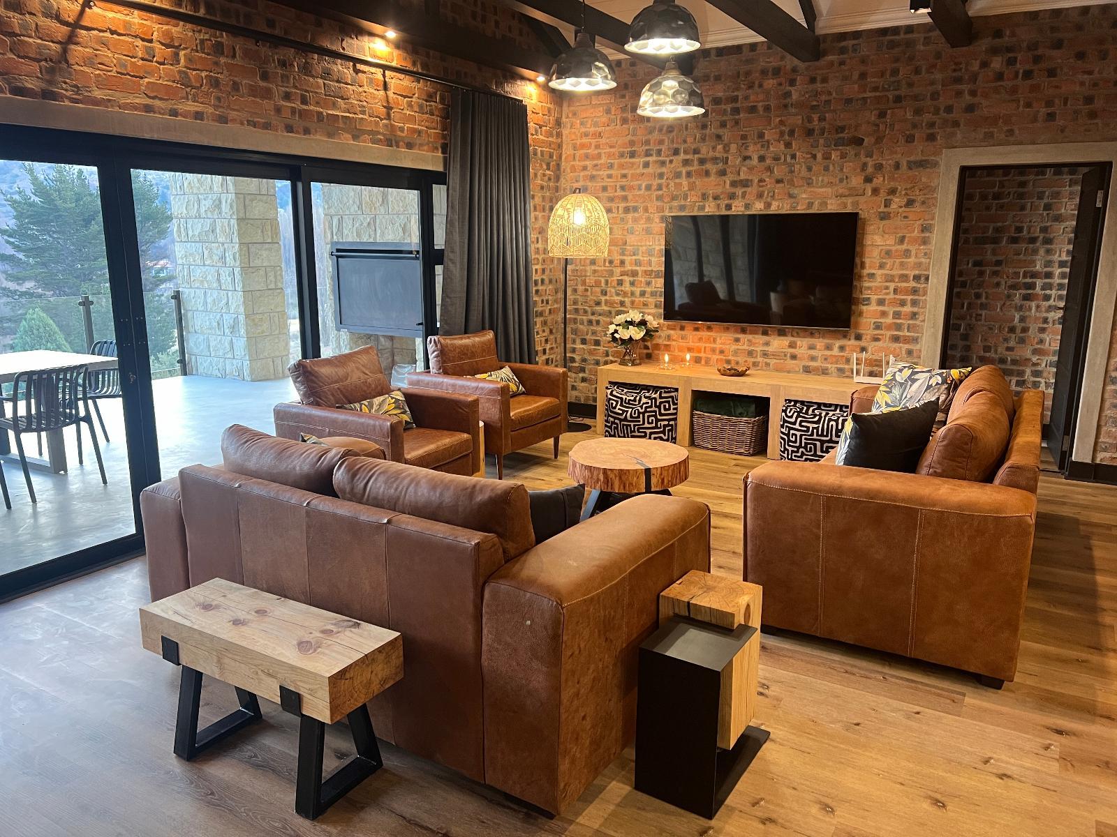 Communal lounge/ TV room