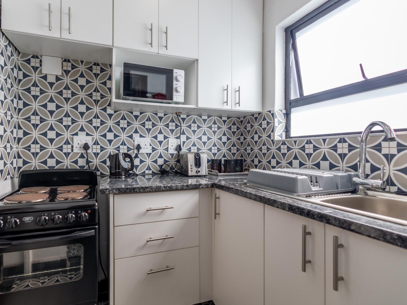 Room 2 — Coffee/tea facilities