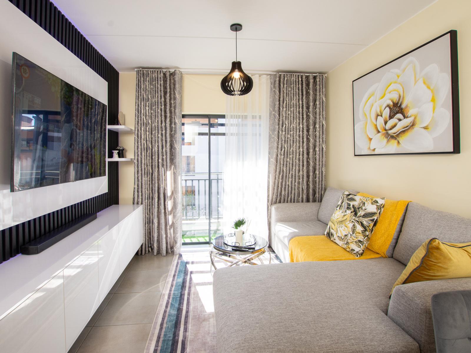Communal lounge/ TV room
