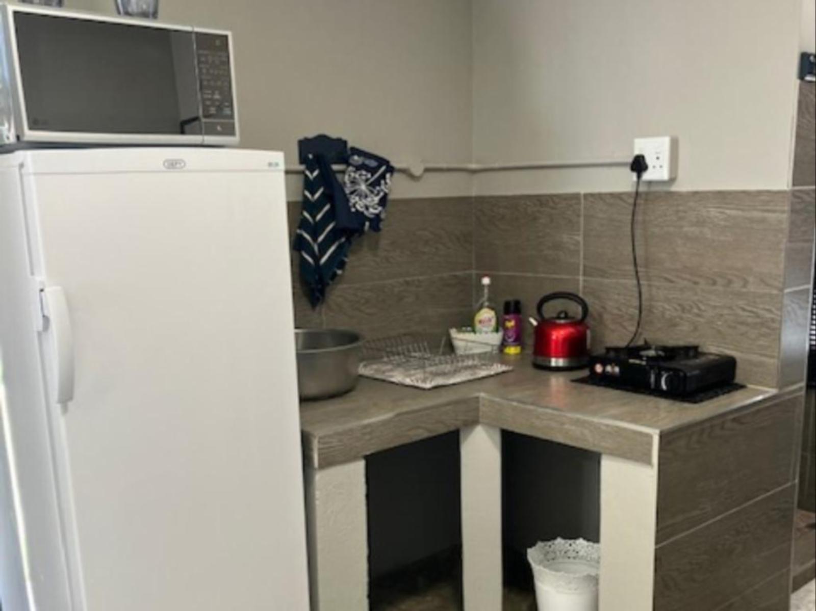 Room 1 — Kitchenette