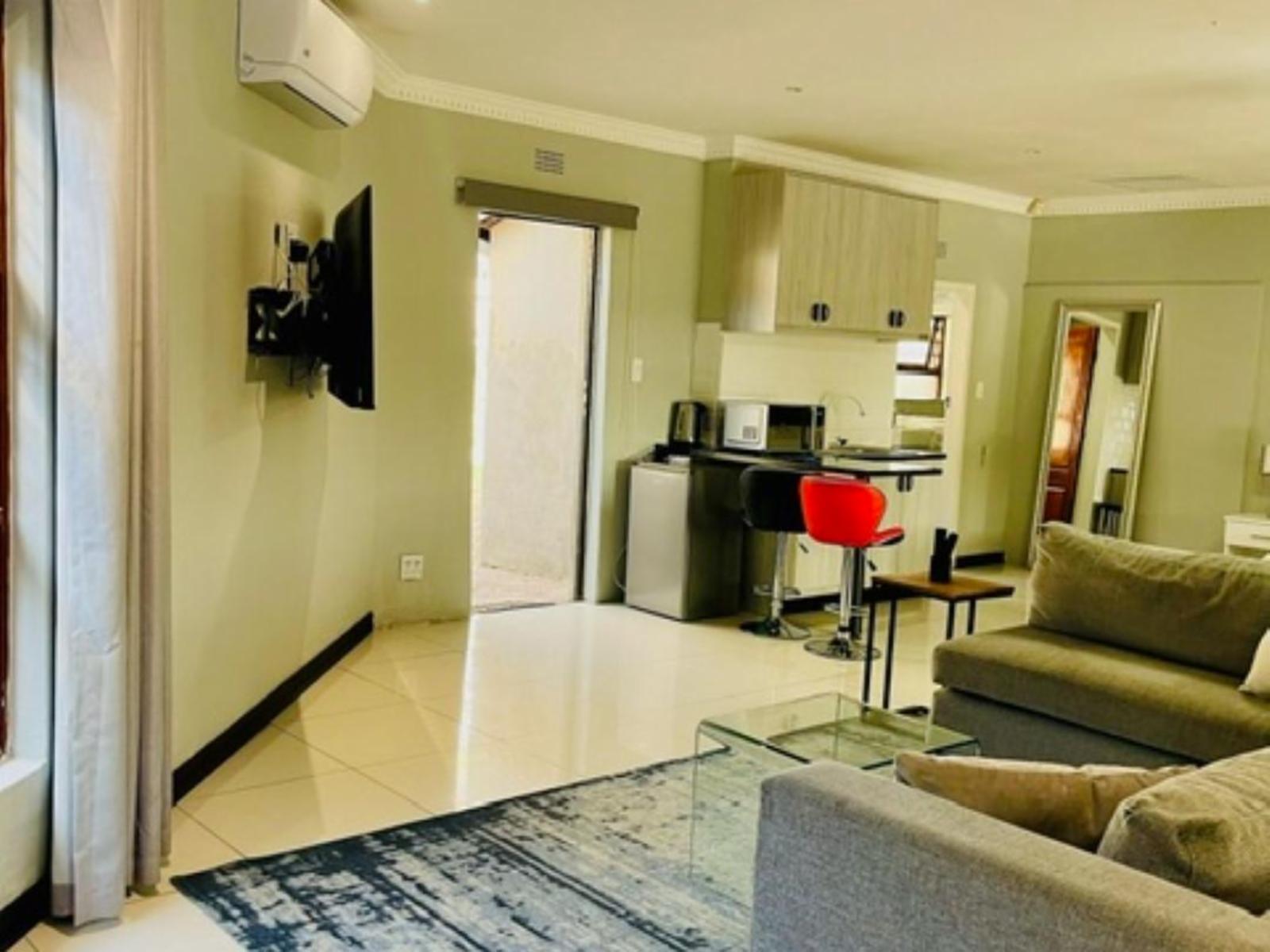 Room 1 — Photo of the whole room