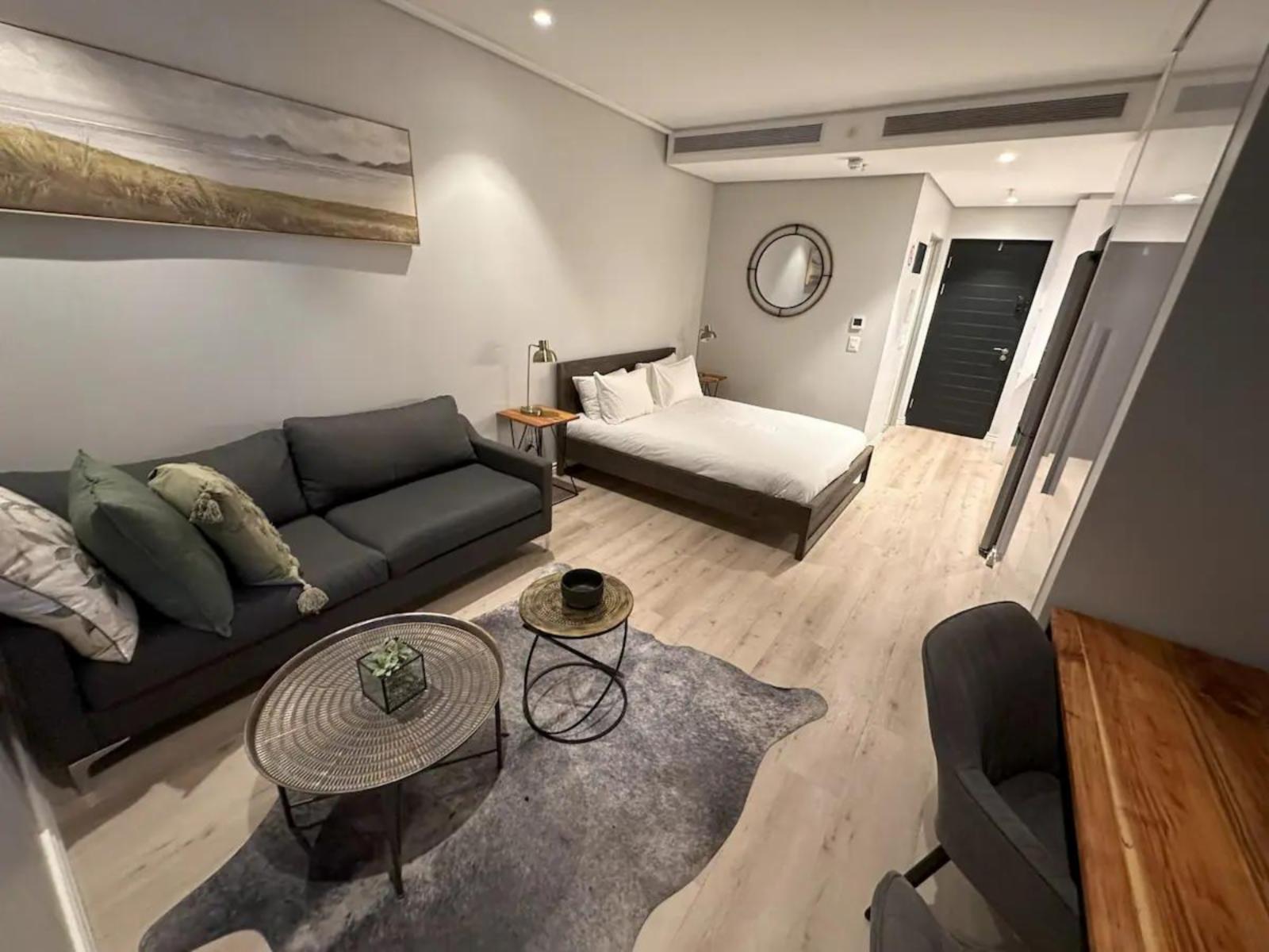 Room 1 — Photo of the whole room