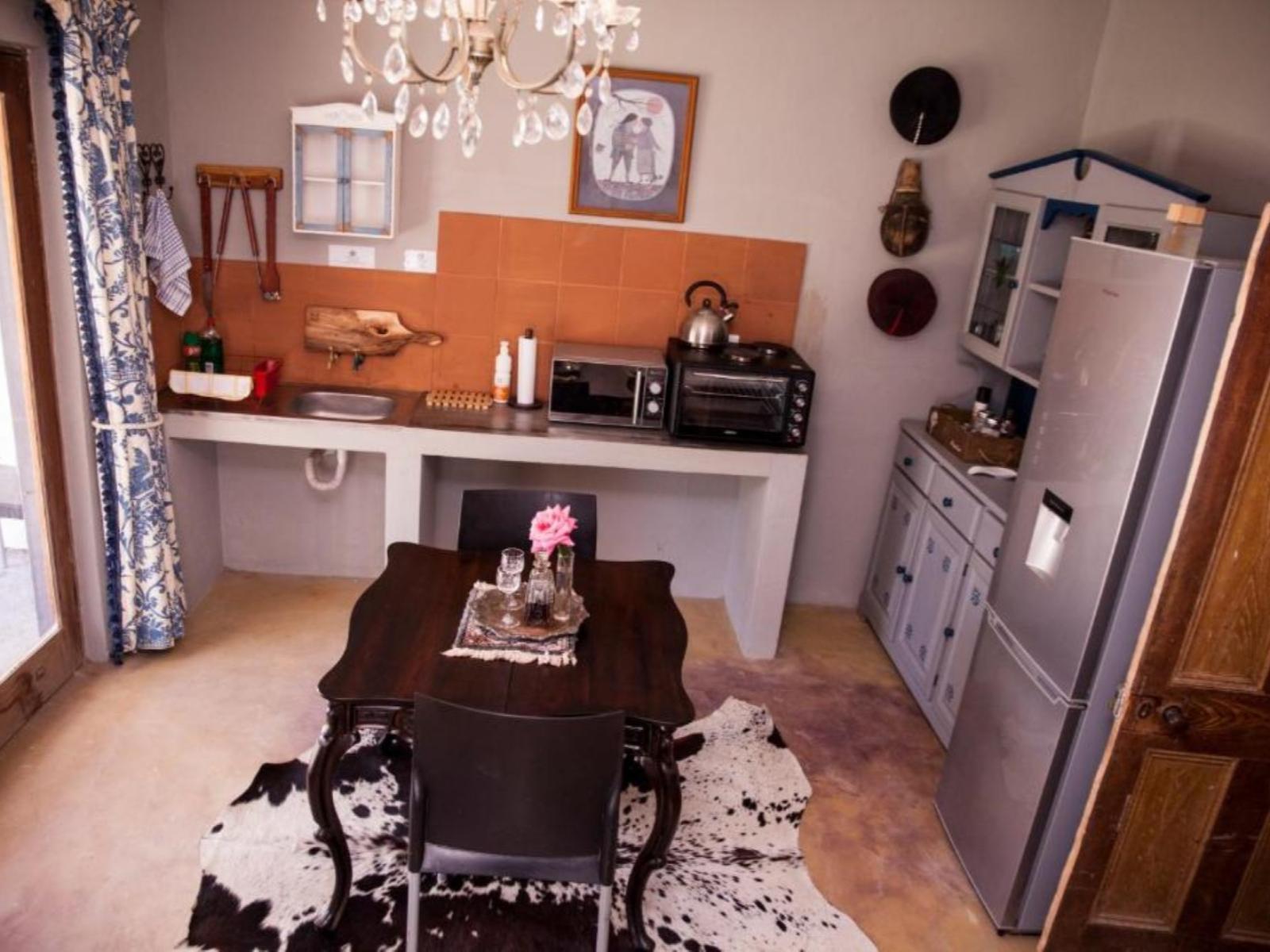 Room 1 — Kitchenette