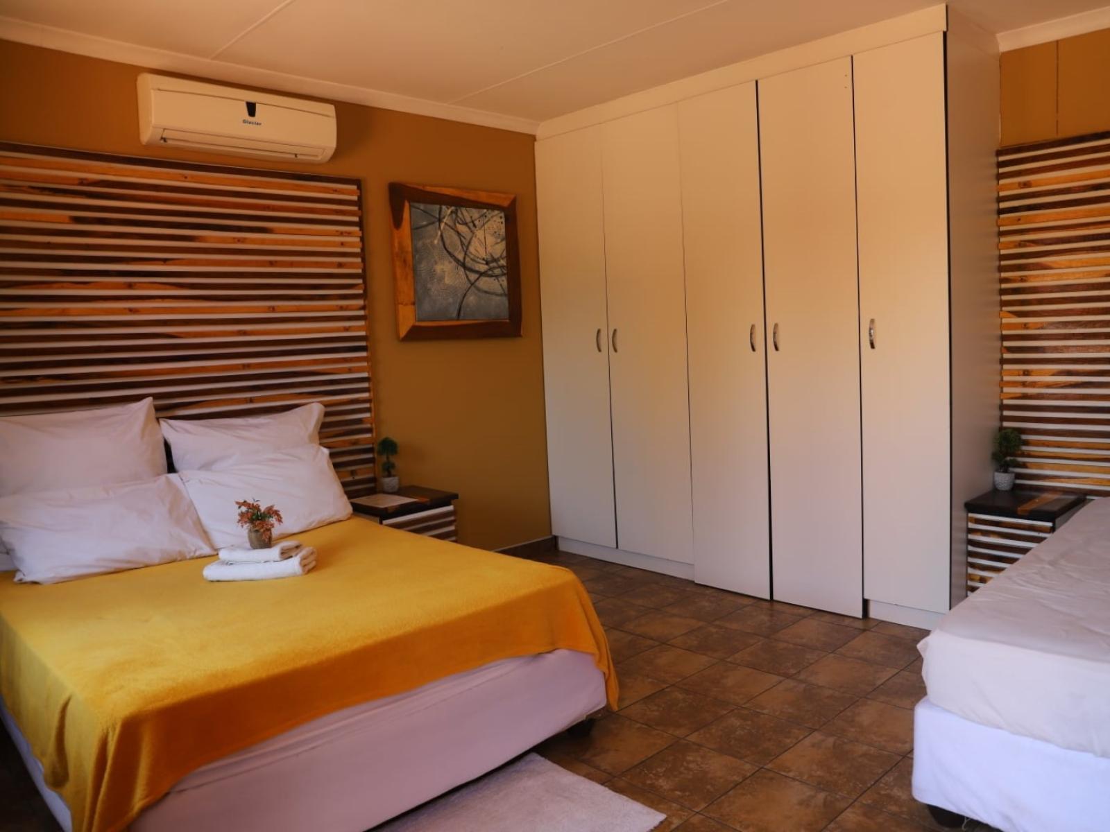 Room 1 — Photo of the whole room