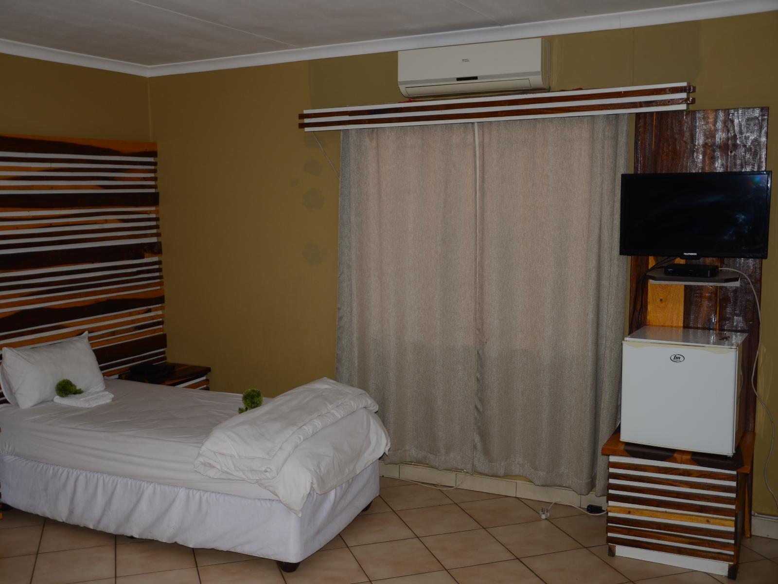 Room 1 — TV and multimedia
