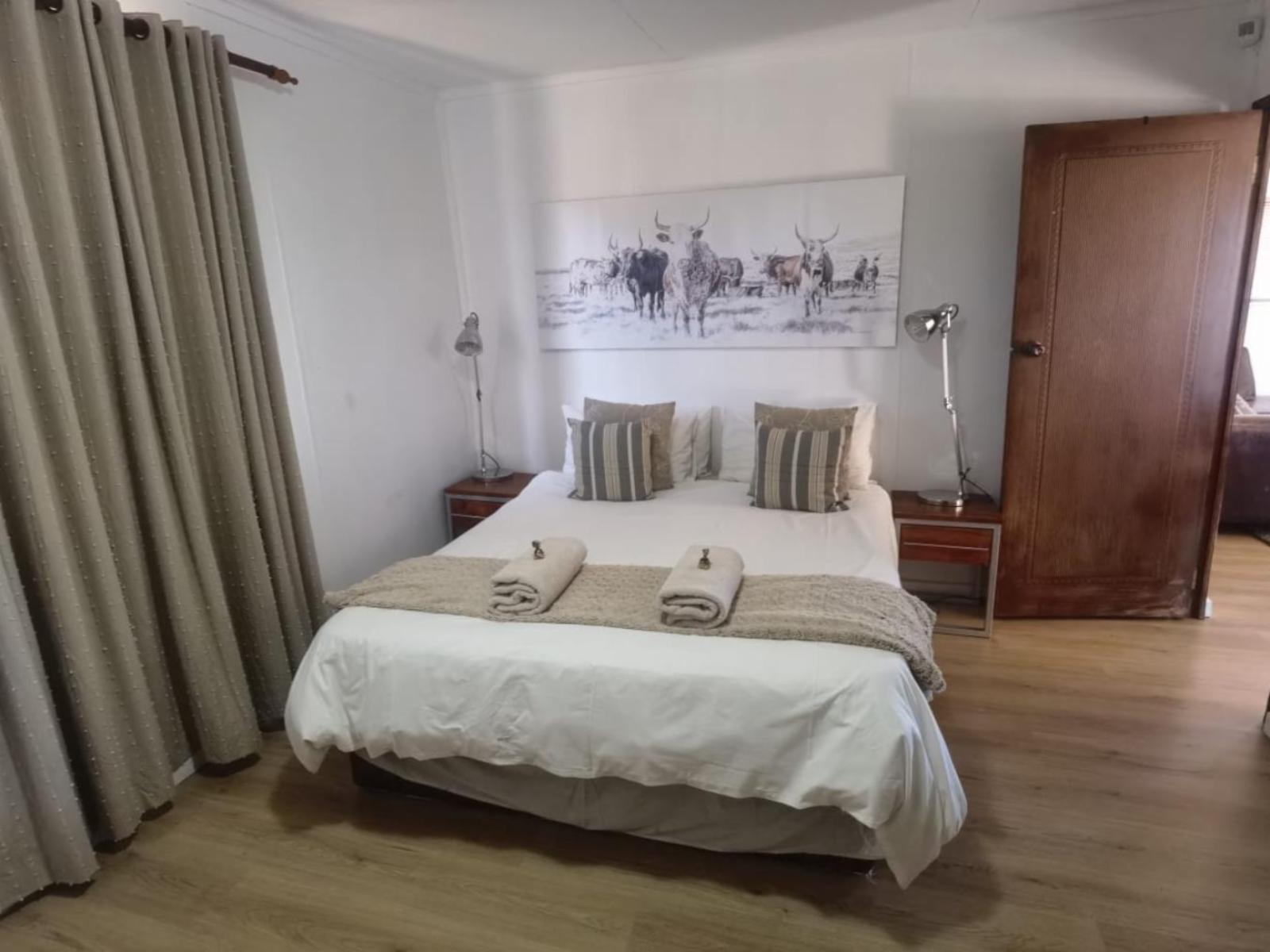 Room 1 — Photo of the whole room