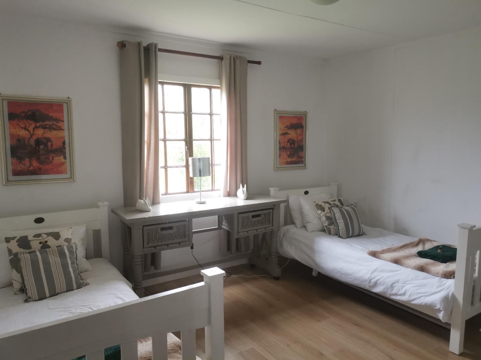 Room 1 — Photo of the whole room