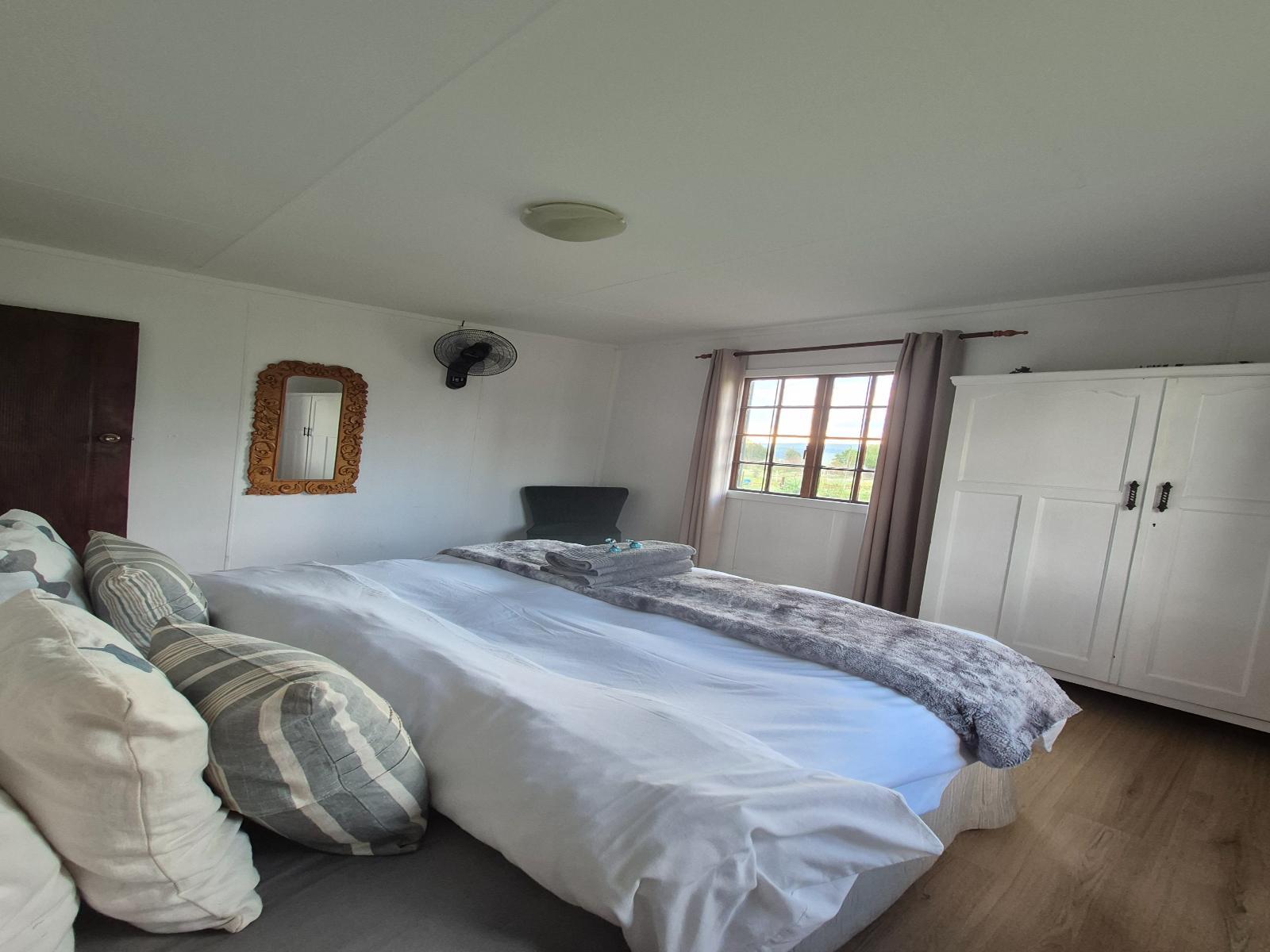 Room 1 — Photo of the whole room