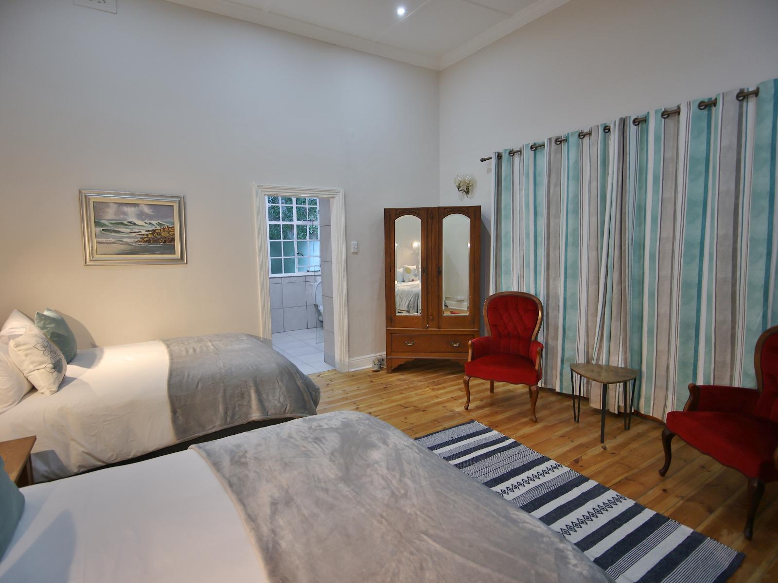 Room 1 — Photo of the whole room