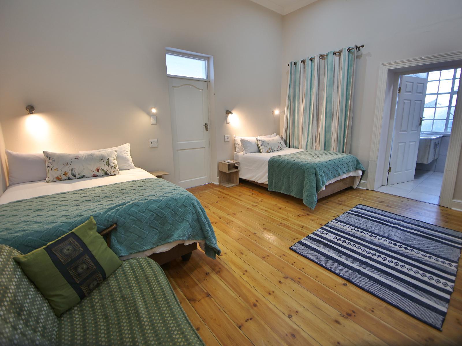Room 1 — Photo of the whole room