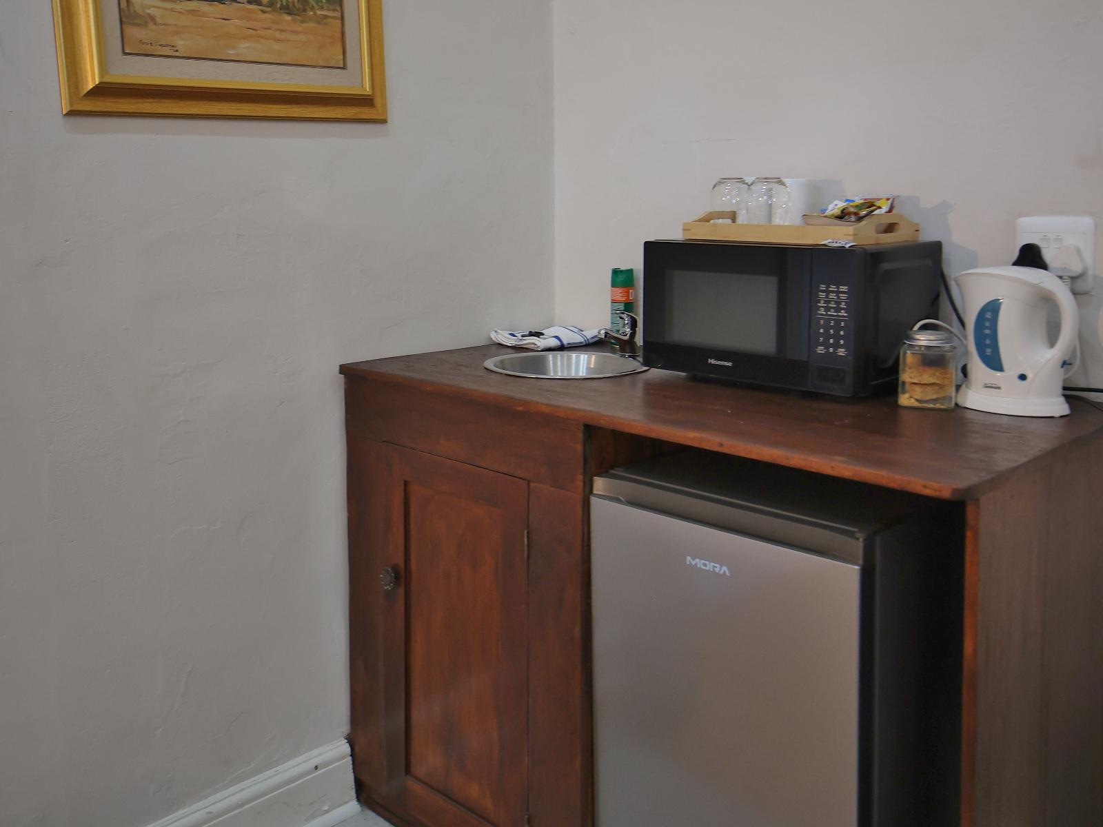 Room 1 — Coffee/tea facilities