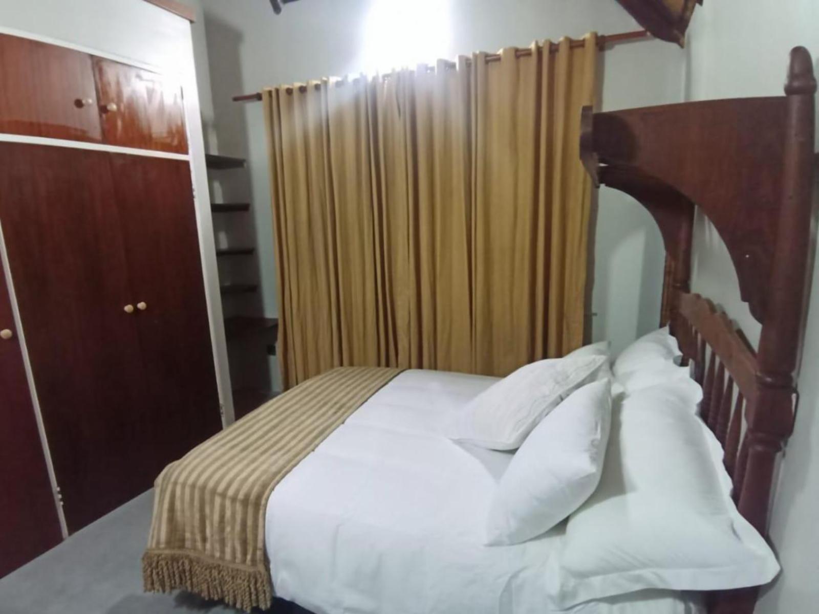 Room 1 — Photo of the whole room