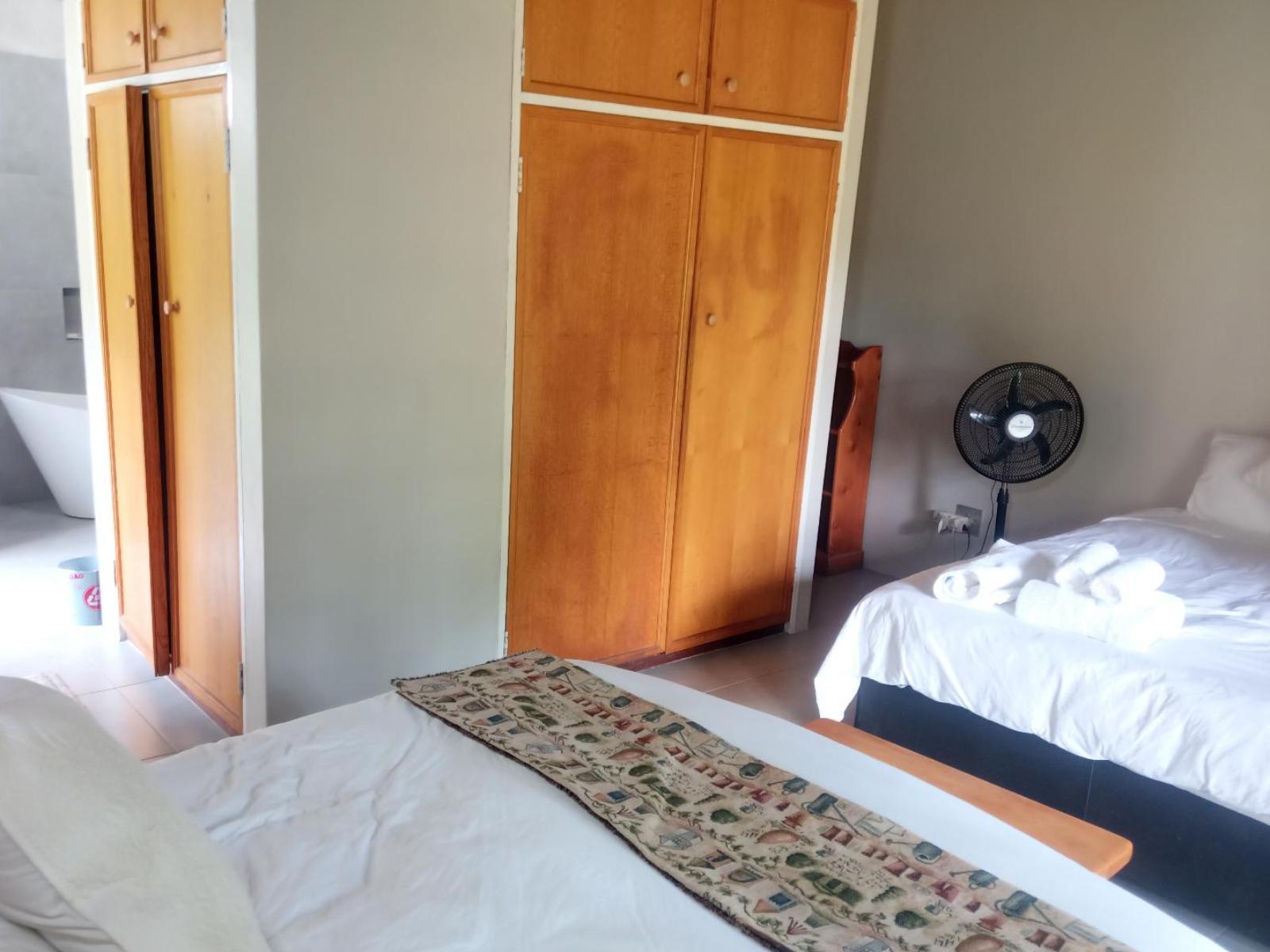 Room 2 — Photo of the whole room