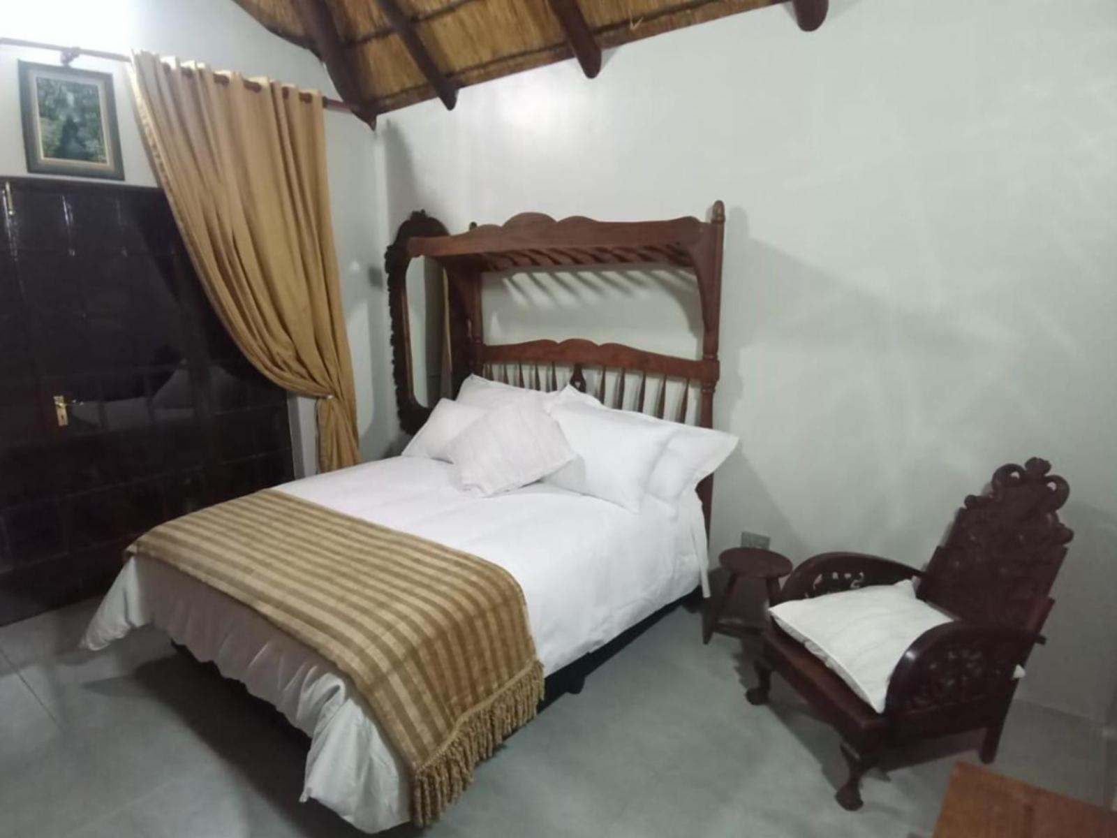 Room 1 — Photo of the whole room