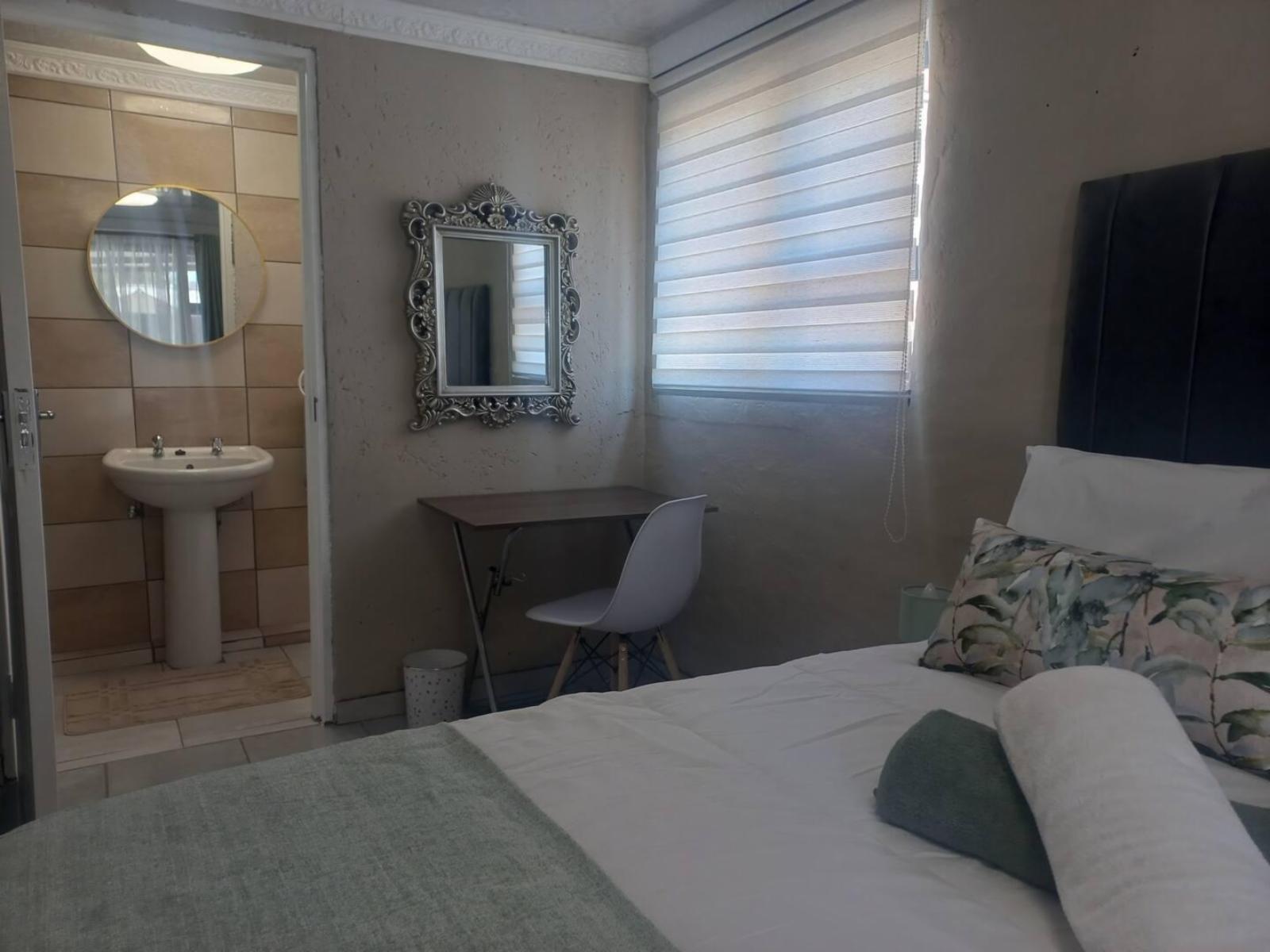 Room 1 — Photo of the whole room
