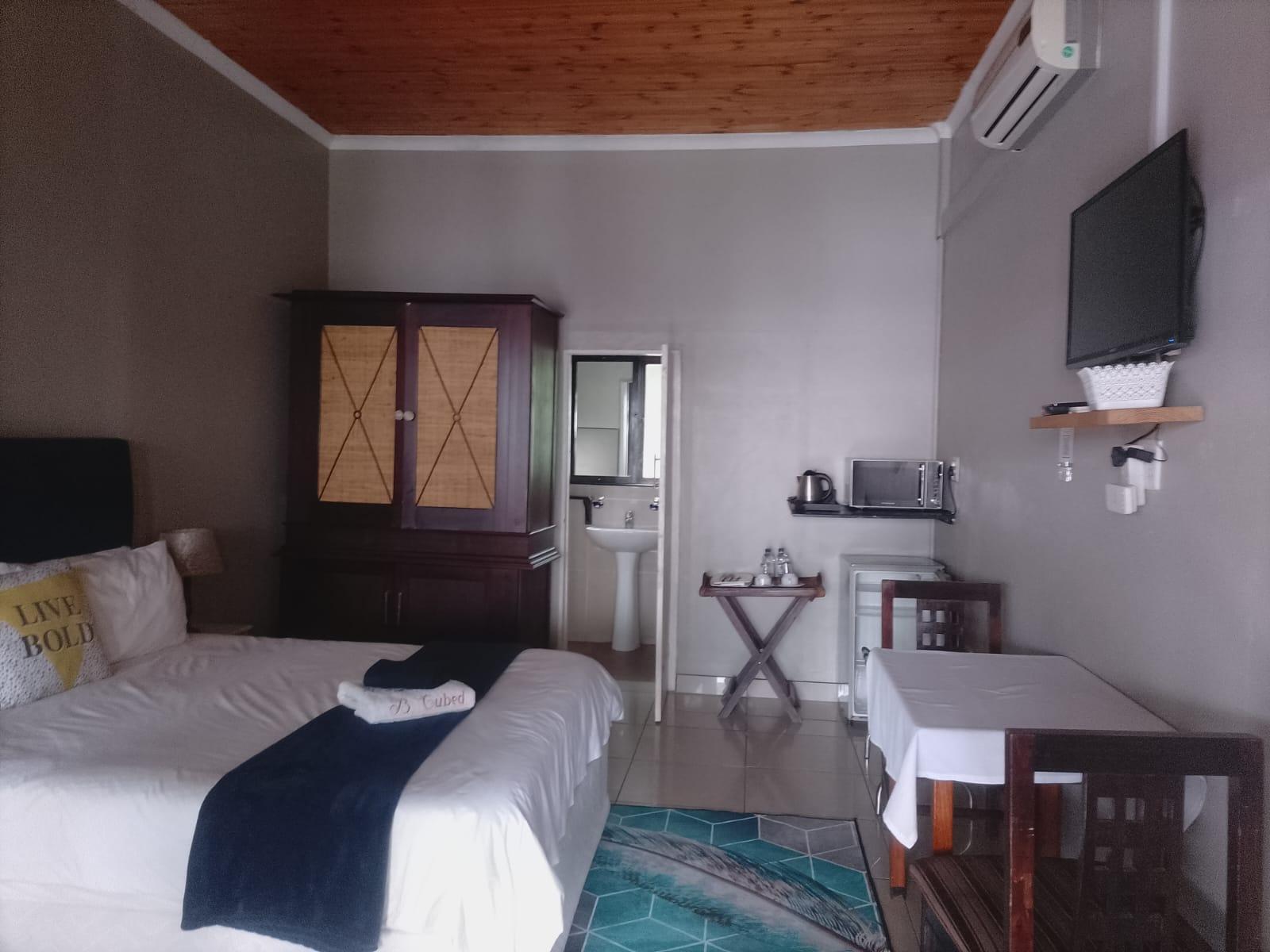 Room 1 — Photo of the whole room