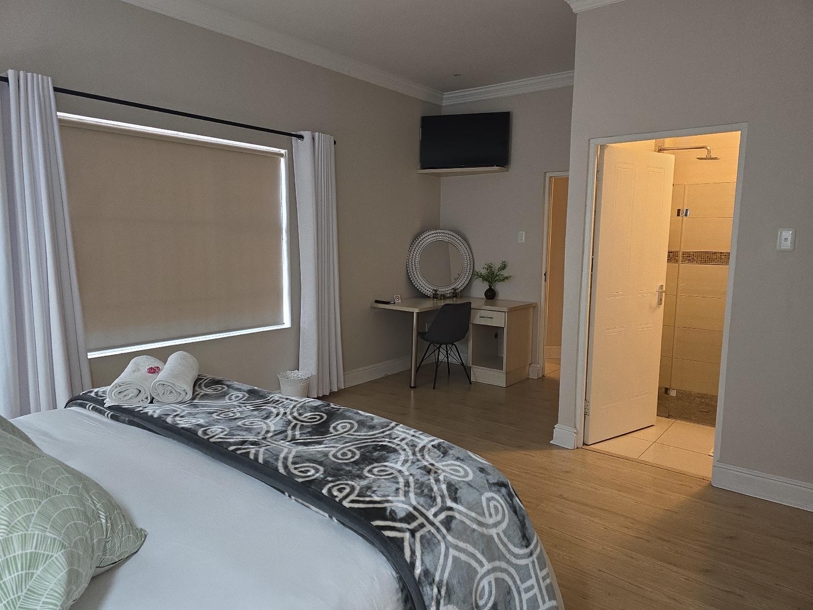 Room 1 — Photo of the whole room