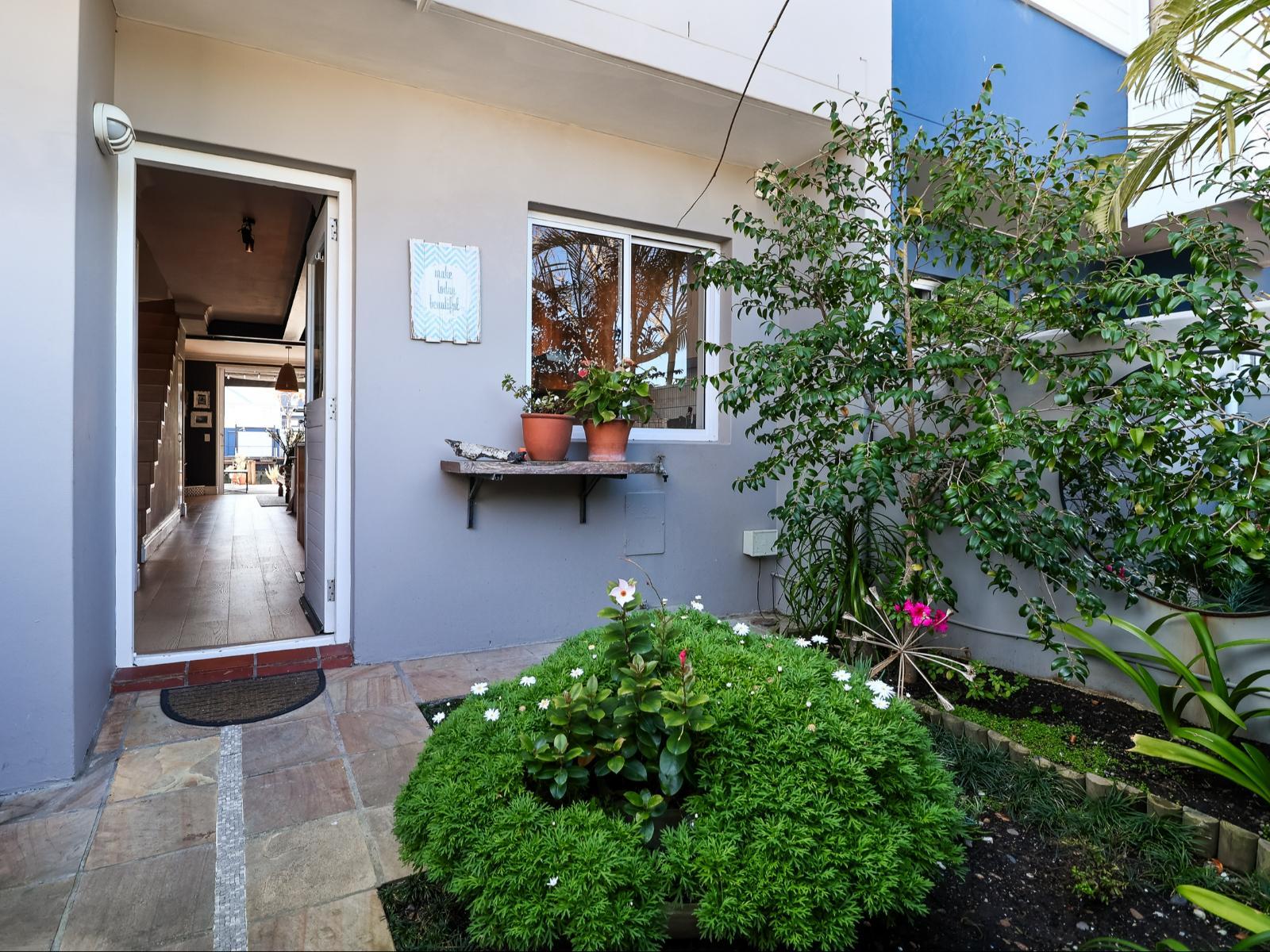 Room 1 — Garden