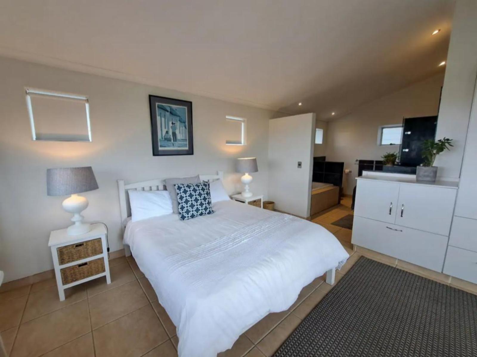 Room 1 — Photo of the whole room