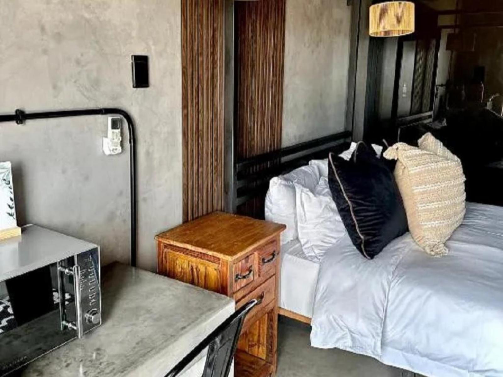Room 1 — Photo of the whole room