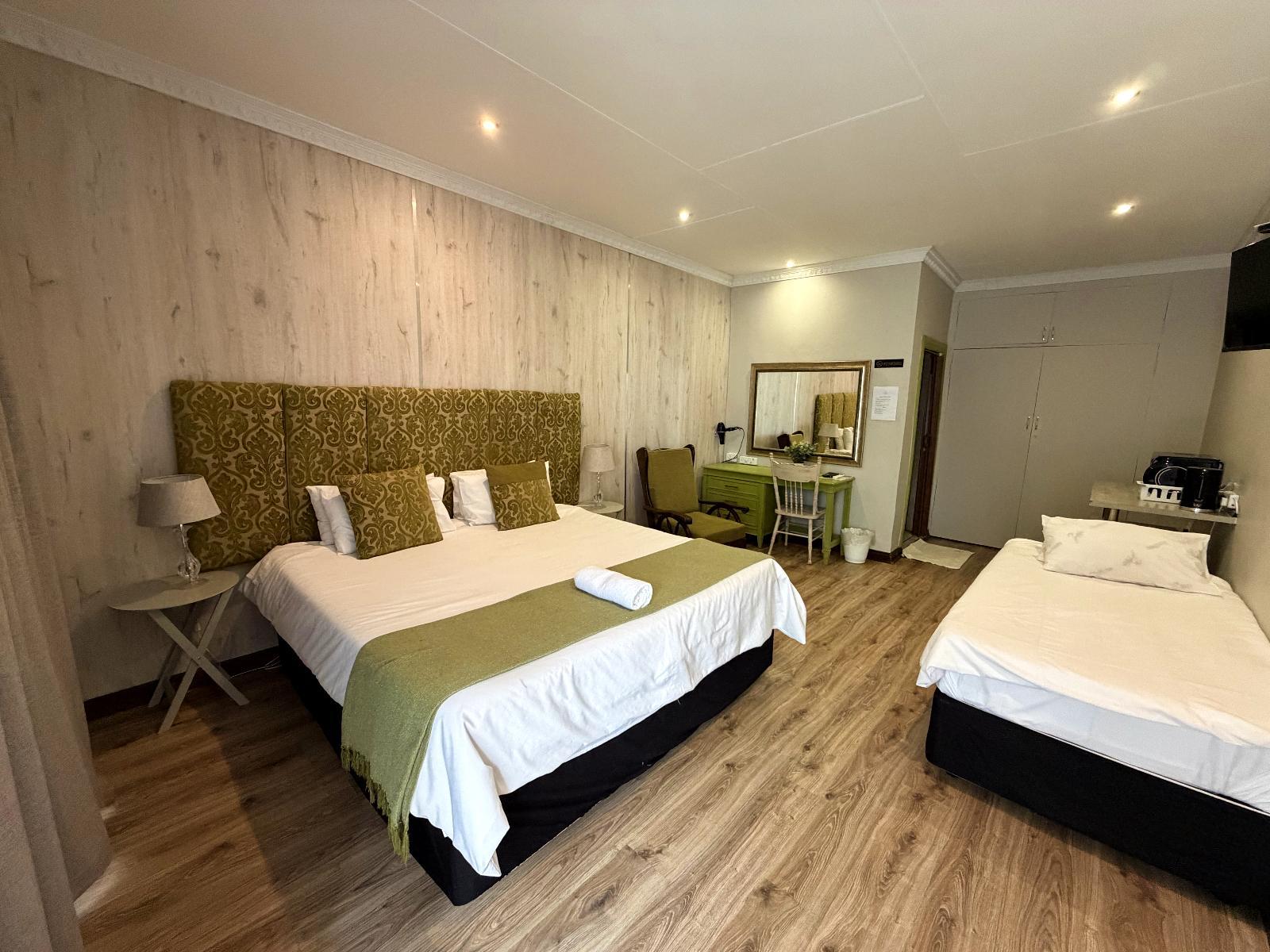 Room 2 — Photo of the whole room