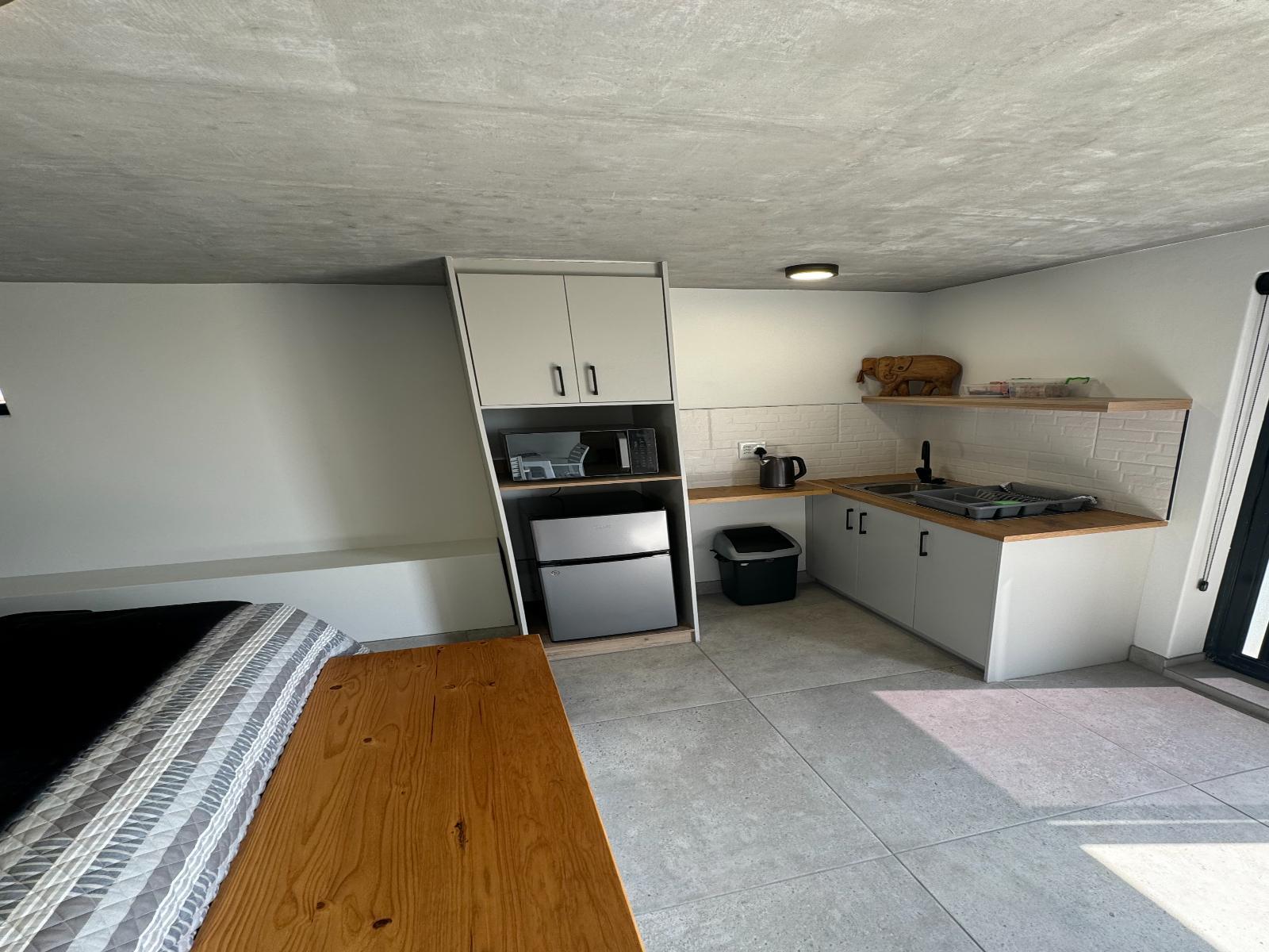 Room 2 — Breakfast area