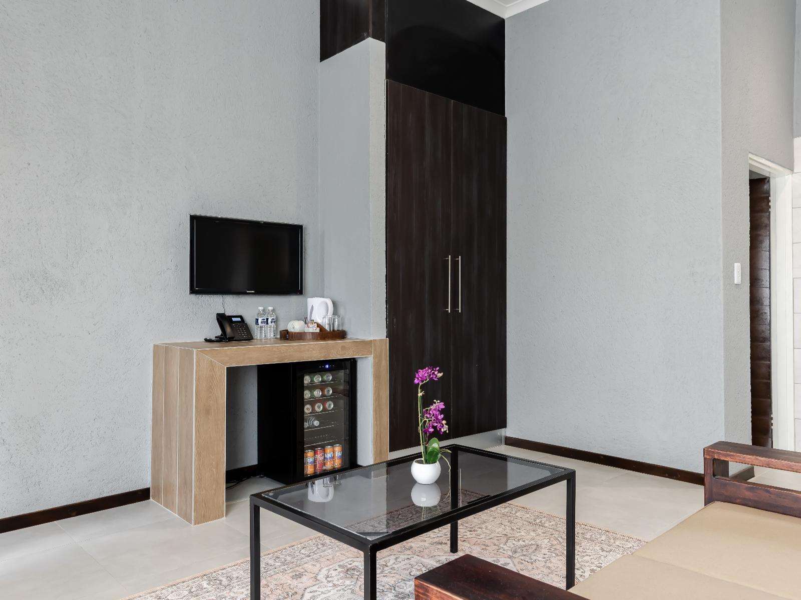 Room 2 — TV and multimedia