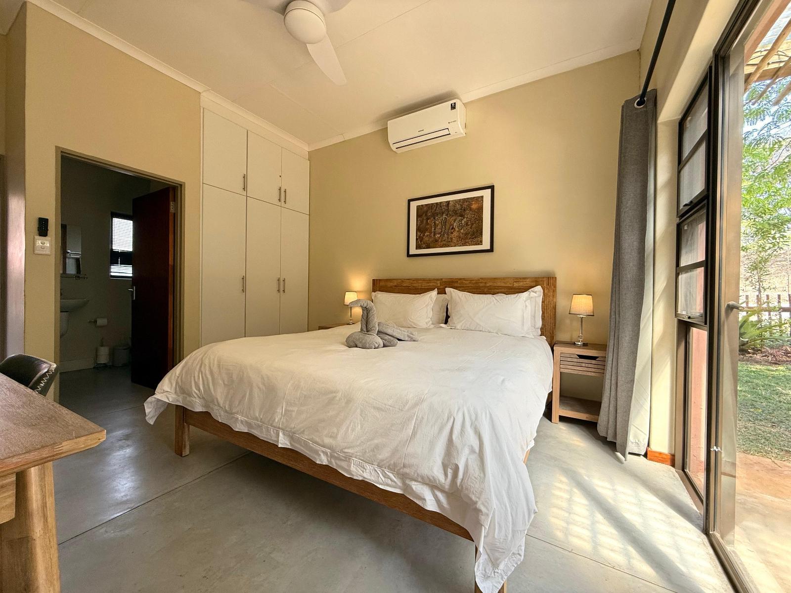 Room 1 — Photo of the whole room