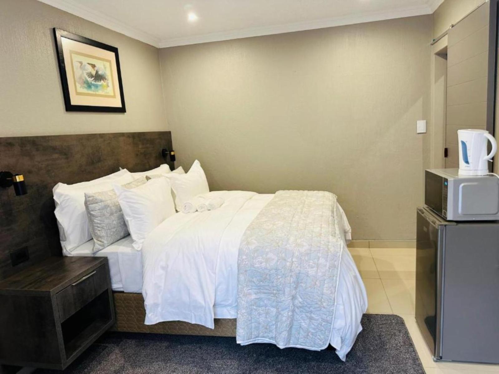 Room 1 — Photo of the whole room