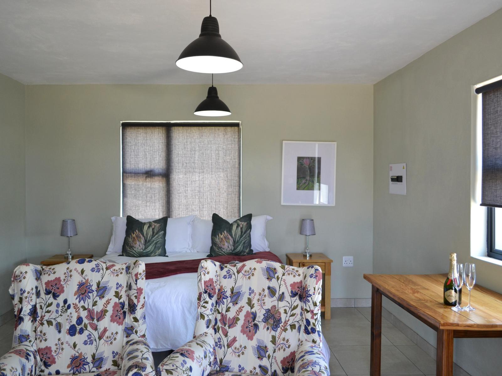 Room 1 — Photo of the whole room