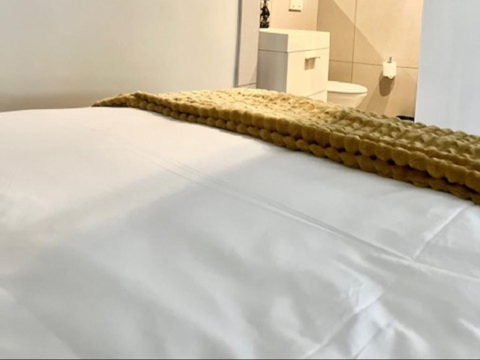 Room 2 — Photo of the whole room