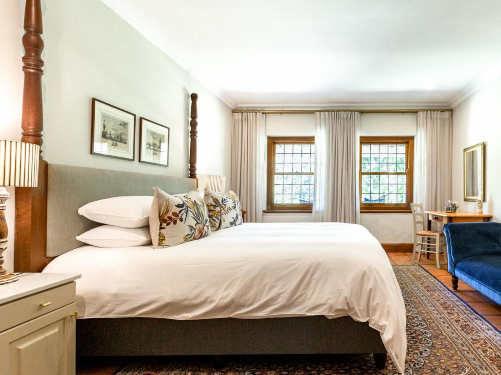 Room 1 — Photo of the whole room