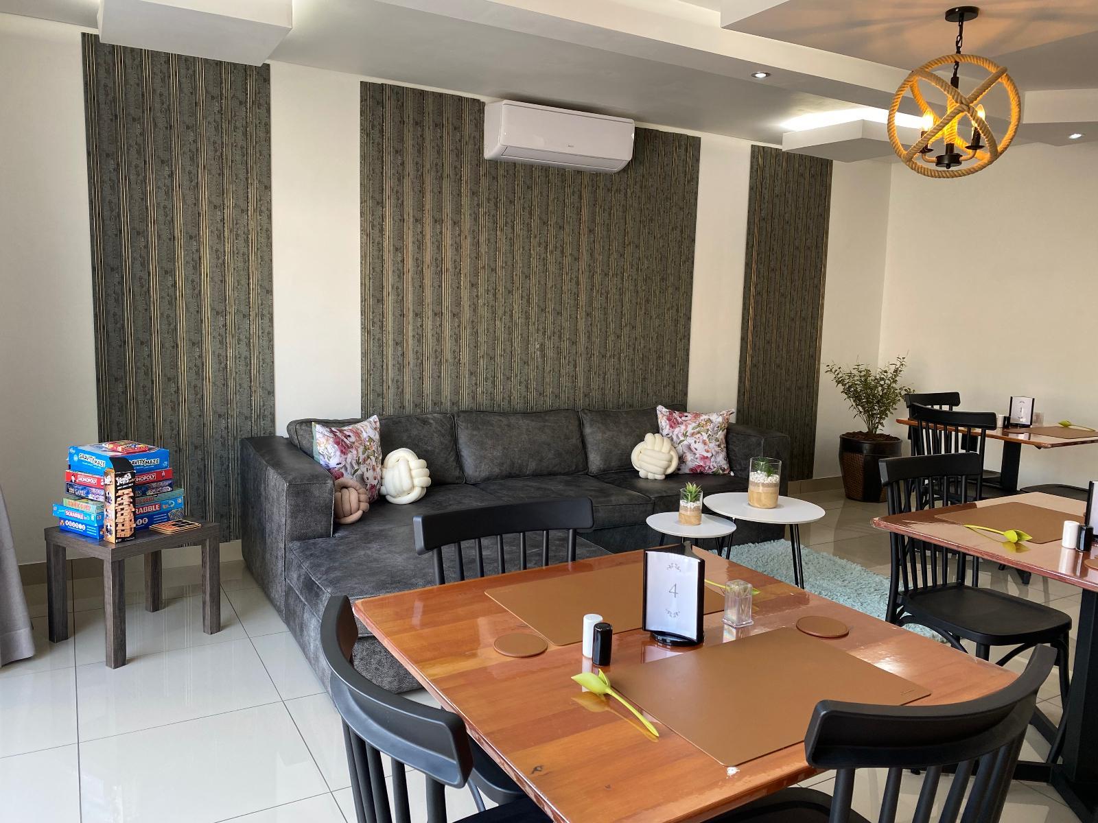 Communal lounge/ TV room