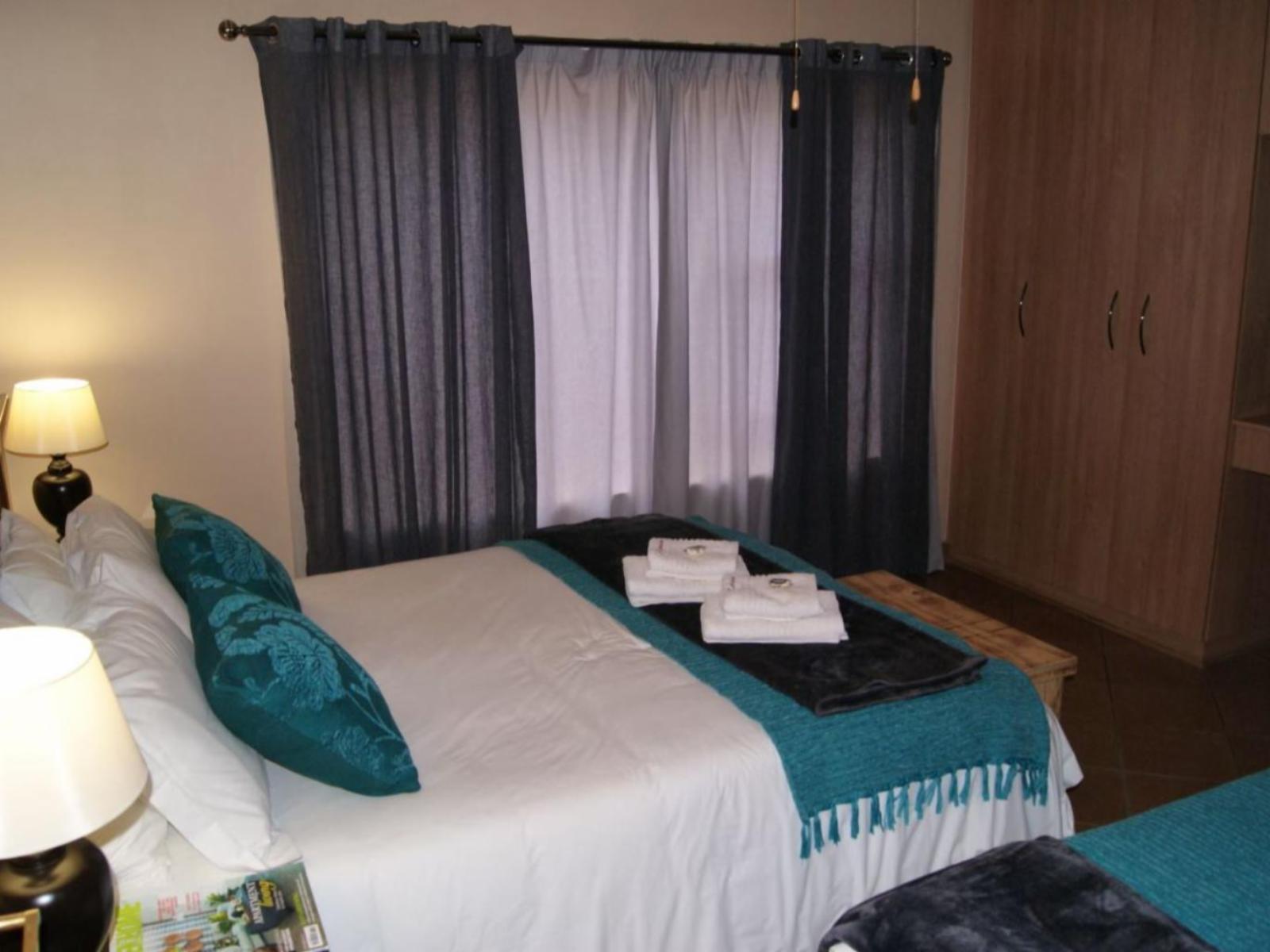 Room 1 — Photo of the whole room