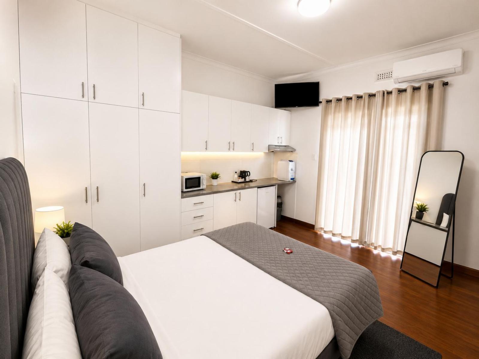Room 13 — Photo of the whole room