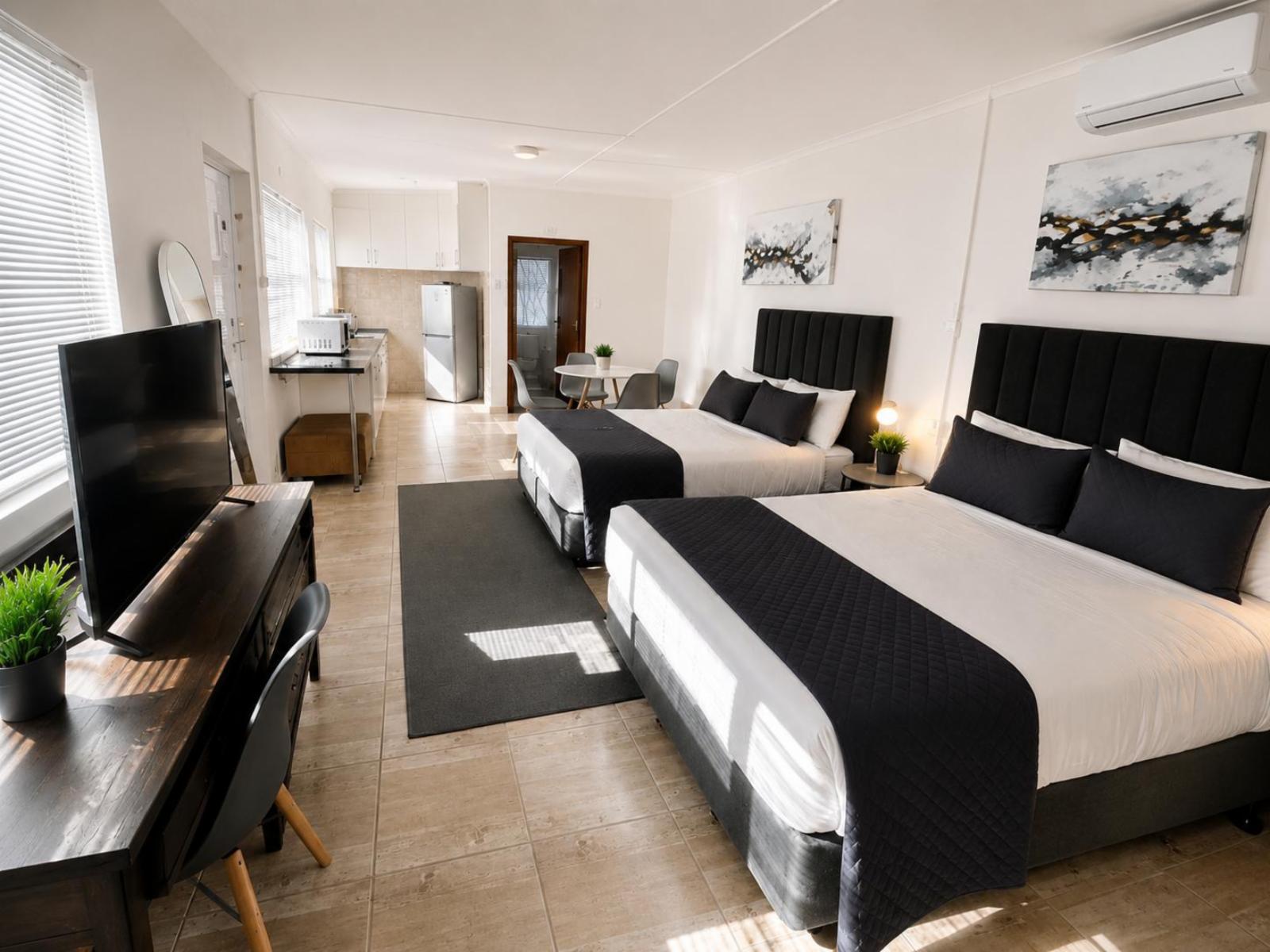 Room 16 — Photo of the whole room